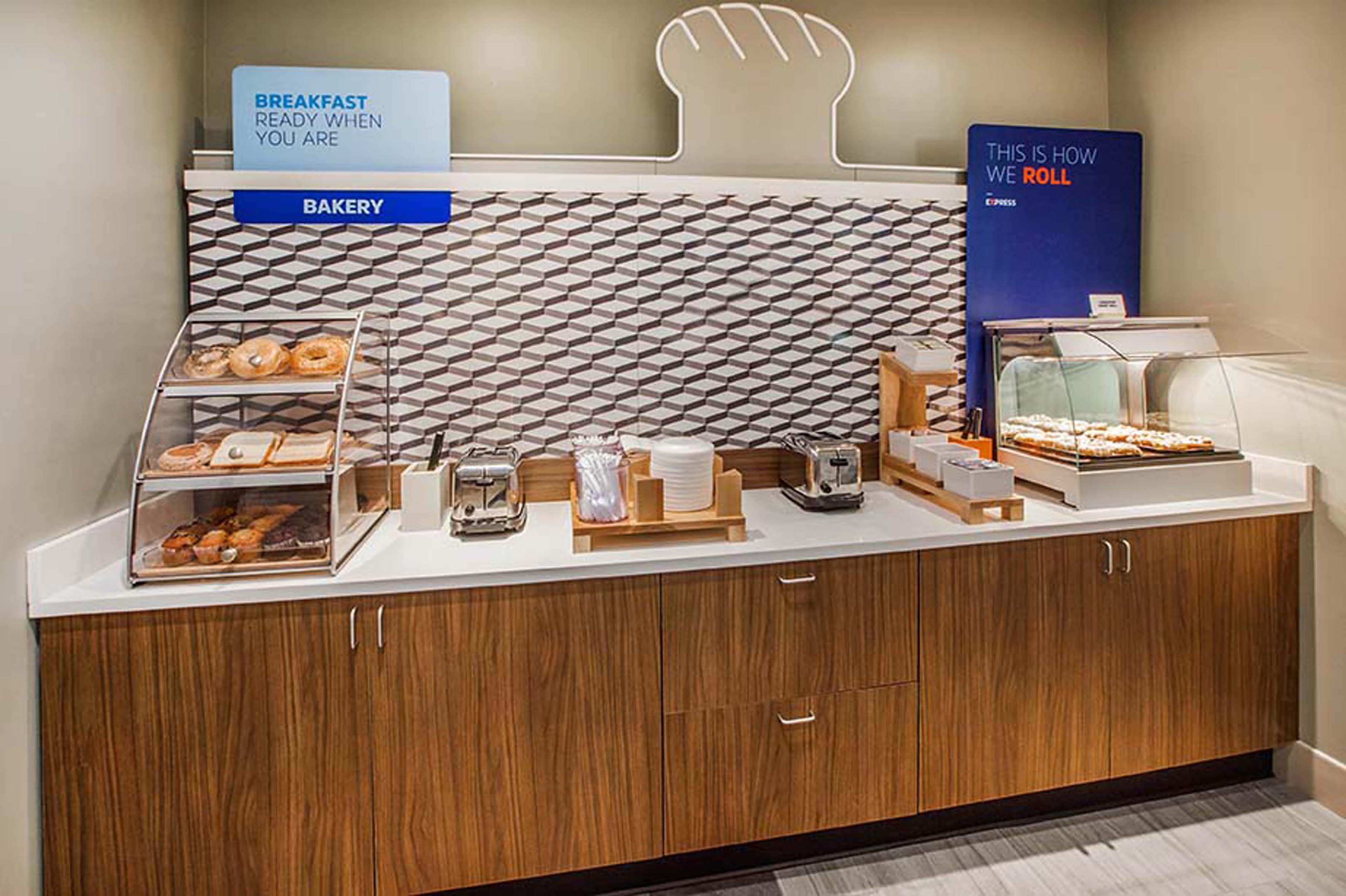 Holiday Inn Express London-I-70 By Ihg מראה חיצוני תמונה