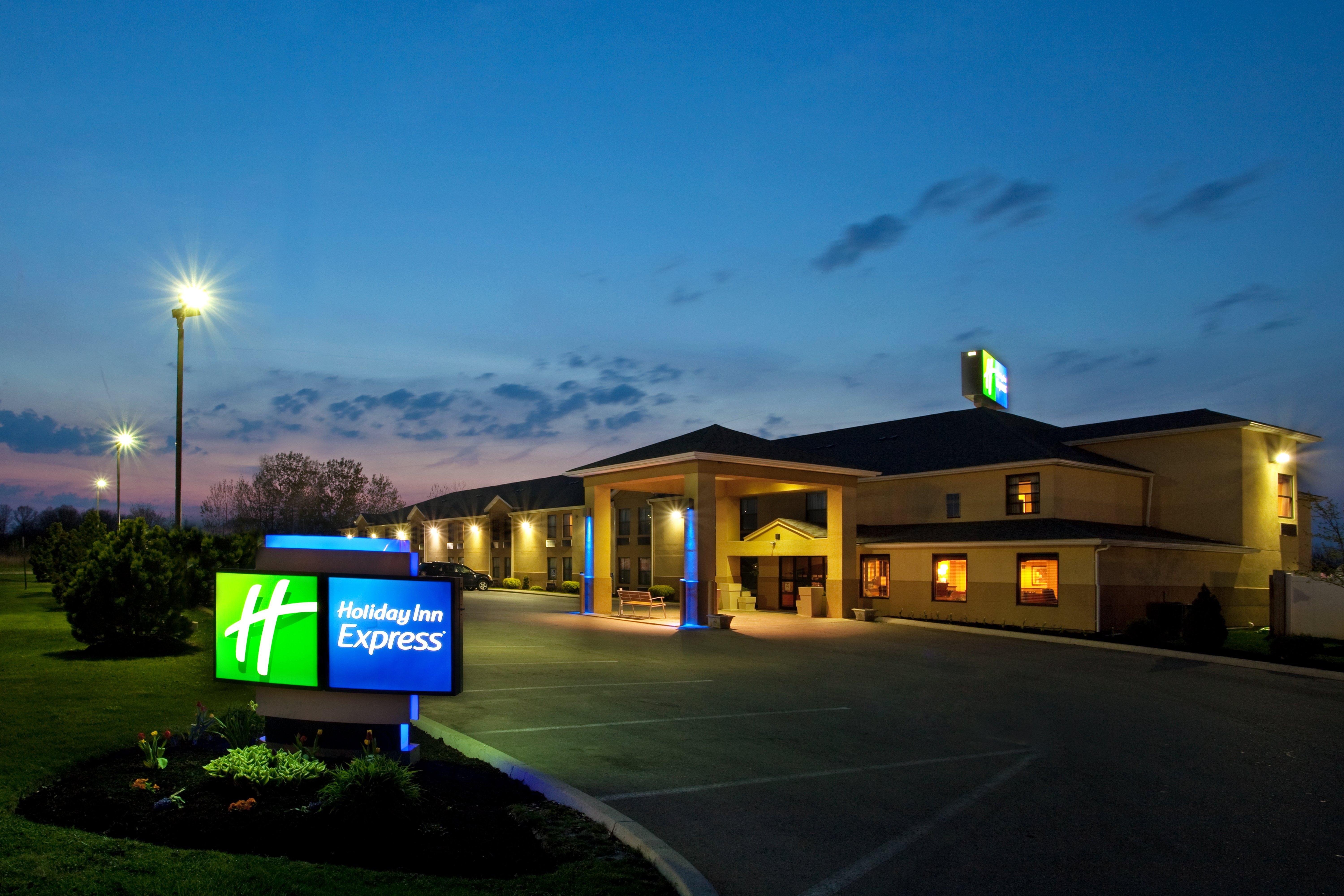 Holiday Inn Express London-I-70 By Ihg מראה חיצוני תמונה